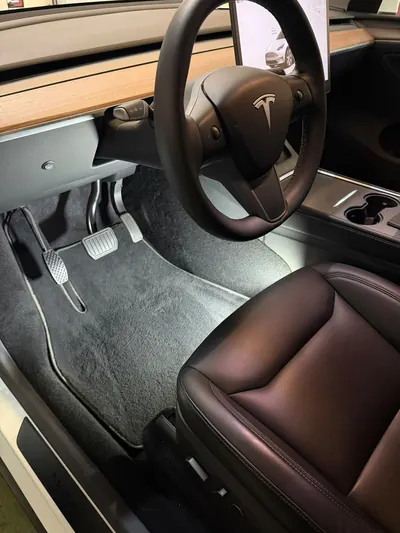 Detalle del espacio de conducción